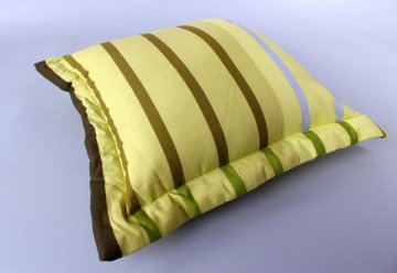 Bavlnený polštář s okrasným lemem, velikost: 40x40cm, varianta: pruhy zelené